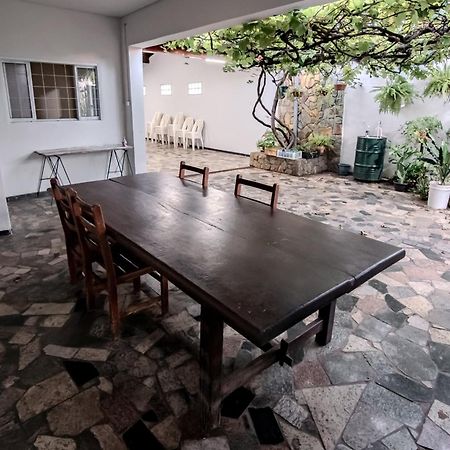 Pousada Roosevelt Suite 01 - Pousada Central Prox Rodoviaria E Dist Industrial Uberlandia Exterior photo